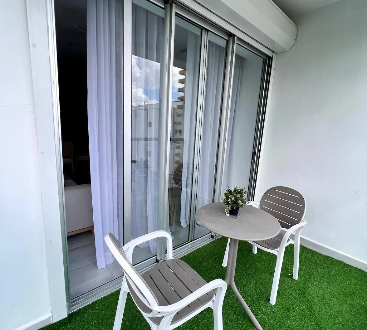 Comodo Departamento Centrico Sd Санто-Доминго 0*,
